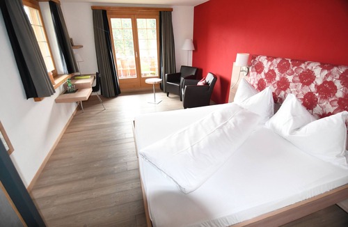 Tavanasa Hotel | Hotel Ucliva