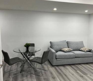 Calgary House | House ∙ 1 bedroom ∙ 4 guests