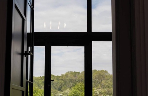 Checkendon House | House Sleeps 10 with Enclosed Garden