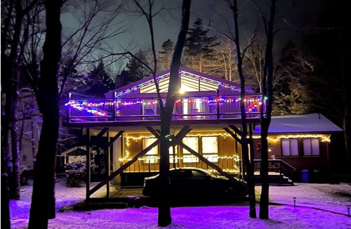 Pocono Summit House | House with outside Sauna and Hot tube