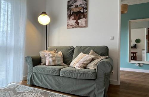 Carvoeira Apartment | Housing Floor with private yard