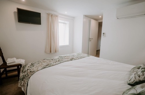 Marco de Canaveses House | Housing in Penedo Village