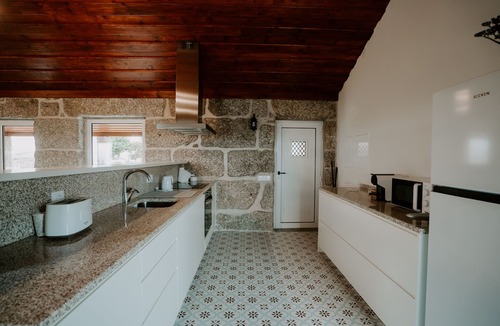 Marco de Canaveses House | Housing in Penedo Village