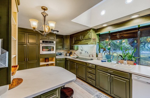 Dripping Springs House | Huge 4BR Home w/Pool & Games | Spacious Yard