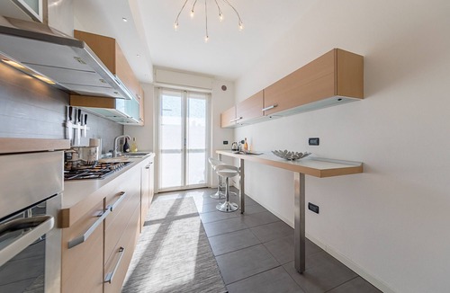 Desenzano del Garda Apartment | I Tulipani B5 Apartment by Wonderful Italy