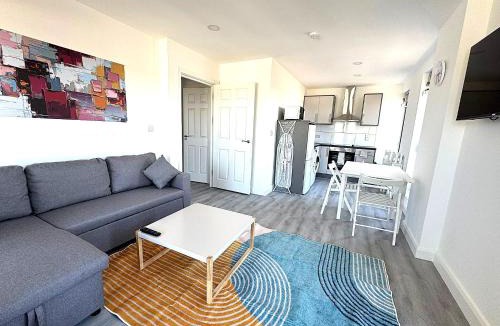Loxford Apartment | Ilford Apartments on the Lane