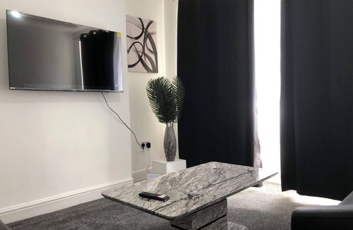 Sneinton House | Immaculate 3-Bed House in Nottingham