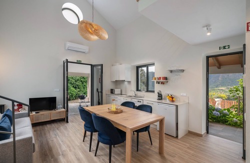 Sao Vicente Villa | In tranquil countryside, Casa Hortensia