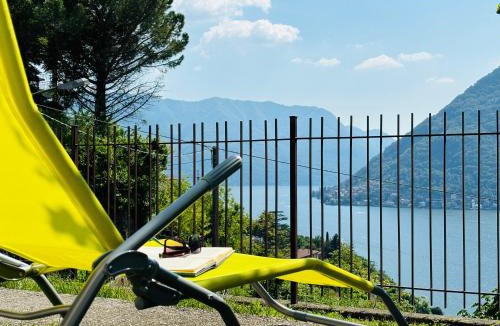 Nesso House | Incanto Nesso Parking and Lake View