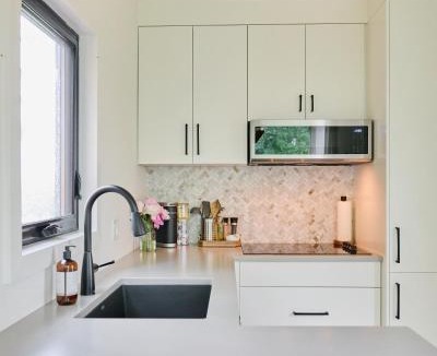 Lincoln House | Inn The Orchard, Valley View, Modern Container