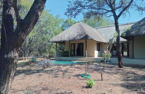 Phalaborwa Cabin | Iphupho Bush Lodge, Ba-Phalaborwa Golf Estate