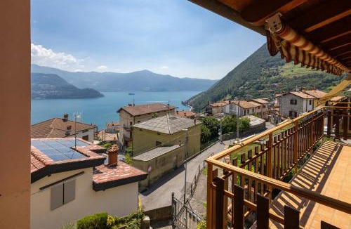 Tavernola Apartment | IseoLakeRental - Fuori Porta