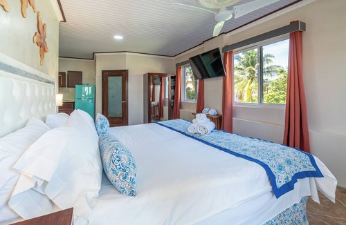 Caye Caulker Hotel | Island Magic Beach Resort