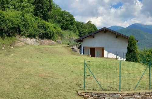 Campagnano di Roma House | Cà Sulà, large detached house with garden and beautiful lake view