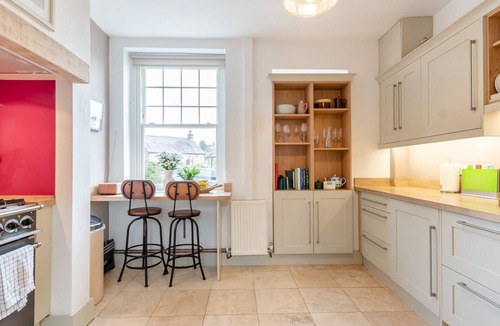Whatstandwell House | Ivy Dene - Three Bedroom House, Sleeps 6