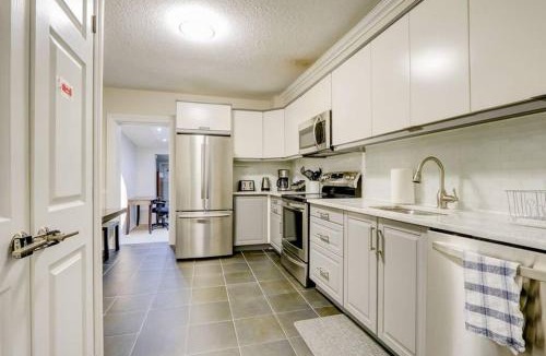Centretown Apartment | JstLikeHome - Central Suite