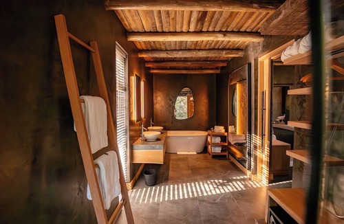 Thorny Bush Game Reserve Cabin | Kapama Karula