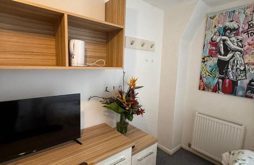 Northampton House | Kingsley Park Bridge Rooms