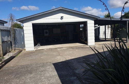 Reefton House | Kiwiana Gem to enjoy in Reefton