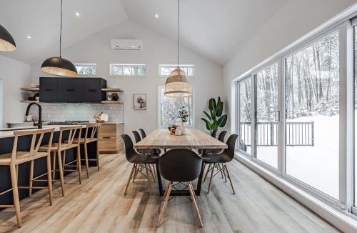 Argenteuil Regional County Municipality Ski Chalet | Légendaire Private Hot Tub Game room