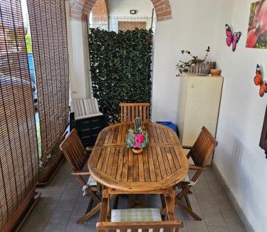 Varano Borghi Apartment | LaCasaDeiNonni - Laghi&Relax