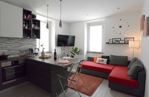 Carate Urio House | LaCasetta Como Lakeview Terrace renovated apt.