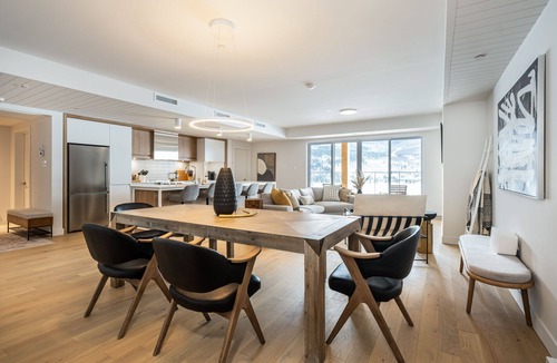 Mont-Tremblant Village Condo | Lago 702 Johanssen | Best Ski Mountain View