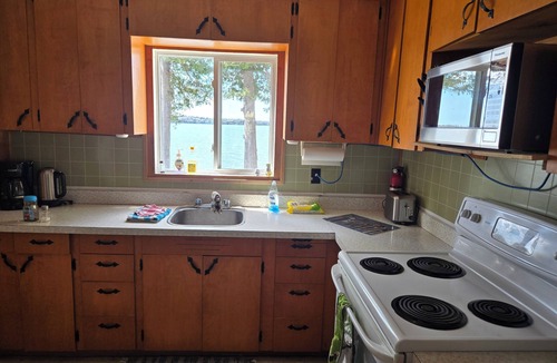 Scugog Cottage | Lake Scugog hideaway