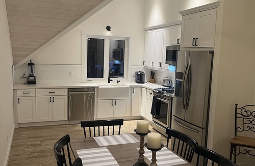 Lac La Hache Cottage | Lakeside Luxury Retreat in Lac La Hache – Dock, Boat launch, & Stunning Views!