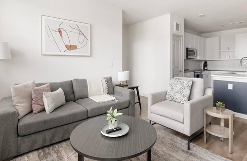 Lower Basin Lake Travis Apartment | Landing | Spectacular 2BD, Clubhouse, Pool