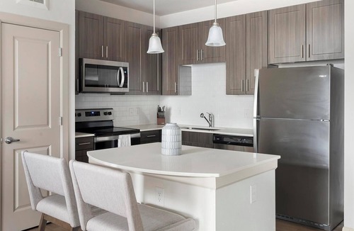Pflugerville Apartment | Landing | Stunning 1BD, Clubhouse, Game Room