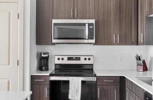 Pflugerville Apartment | Landing | Stunning 1BD, Clubhouse, Game Room