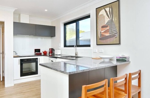 Burnside House | Lavandula 4 Bedroom-4 Bedroom holiday home in Burnside
