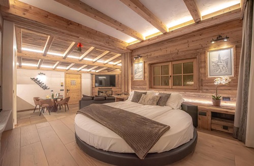 Valtellina Apartment | 'Le Chalet Suite' with mountain view, private terrace and Wi-Fi