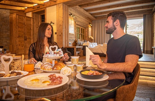 Valtellina Apartment | 'Le Chalet Suite' with mountain view, private terrace and Wi-Fi