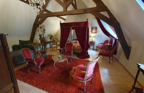 Jurbise House | Le Domaine Du Château Blanc à 10 minutes de Pairi Daiza