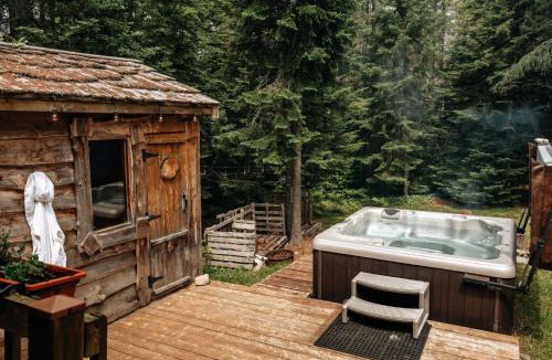 Notre-Dame-de-la-Merci Ski Chalet | Le Fairytale - Enchanting Getaway with Spa & Sauna