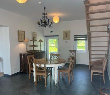 Frasnes-lez-Buissenal House | Le Gîte du Jardinier