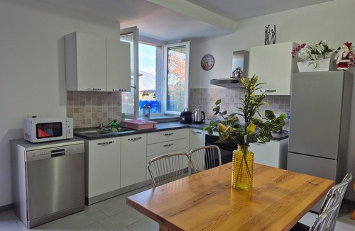 Grandate Apartment | Le Mimose Holiday House - Apartment in Villa 10 minutes from Lake Como.