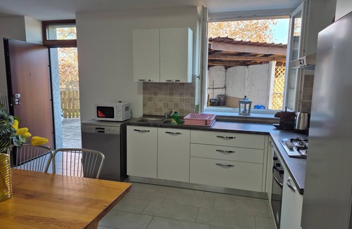 Grandate Apartment | Le Mimose Holiday House - Apartment in Villa 10 minutes from Lake Como.