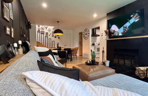 Mont-Tremblant Apartment | Le Rétro Shack à Mont-Tremblant