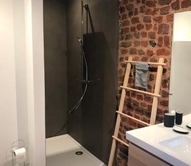 Leffe Apartment | Le saxo cuivré