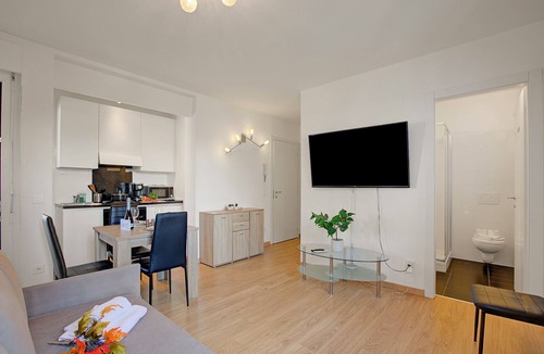 Viganello Apartment | Lean Home with Parking and Balcony, Lugano, Switzerland