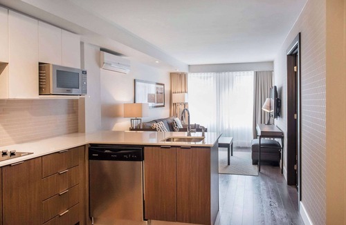 Hull Hotel | Les Suites Victoria, an Ascend Collection Hotel