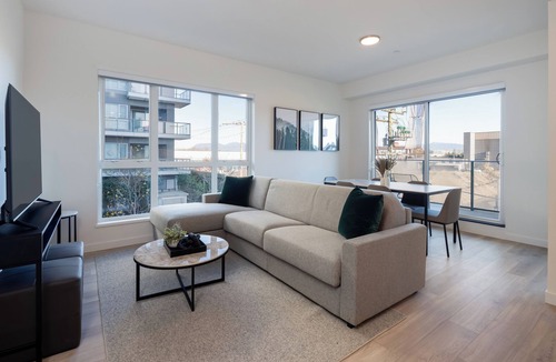 Richmond City Centre Apartment | Level Richmond- Three Bedroom Suite