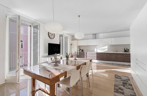 Riva del Garda Apartment | Life & View Luxury Apartment 5, Riva del Garda, Italy