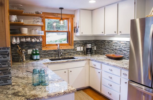 Blue River House | Light and Bright Mountain Lodge with Hot Tub and Mountain Views!
