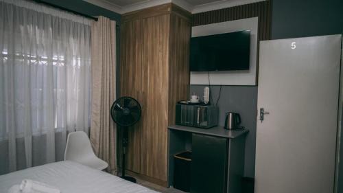 Emfuleni House | Lodge36