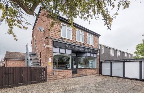 Cherry Hinton Apartment | Lovely 2 bedroom apartment - ideal location!