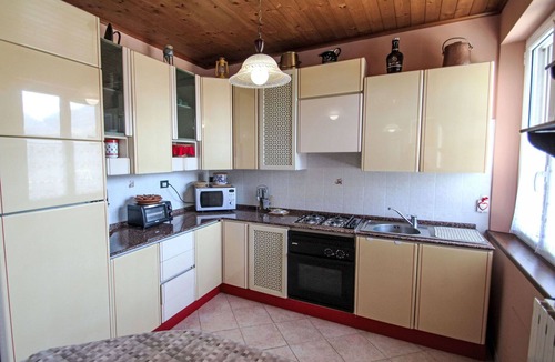 Aurano Apartment | Lovely apartment for 4 people with TV, terrace and pets allowed